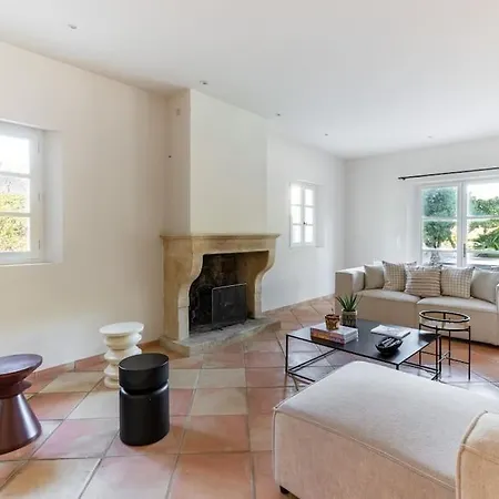 Magnifique Avec Piscine Et Hammam * 圣特罗佩