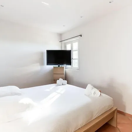 Magnifique Avec Piscine Et Hammam 圣特罗佩