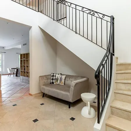 Magnifique Avec Piscine Et Hammam 别墅 圣特罗佩