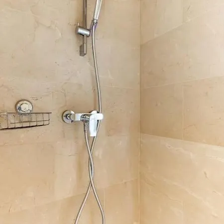 Magnifique Avec Piscine Et Hammam 别墅